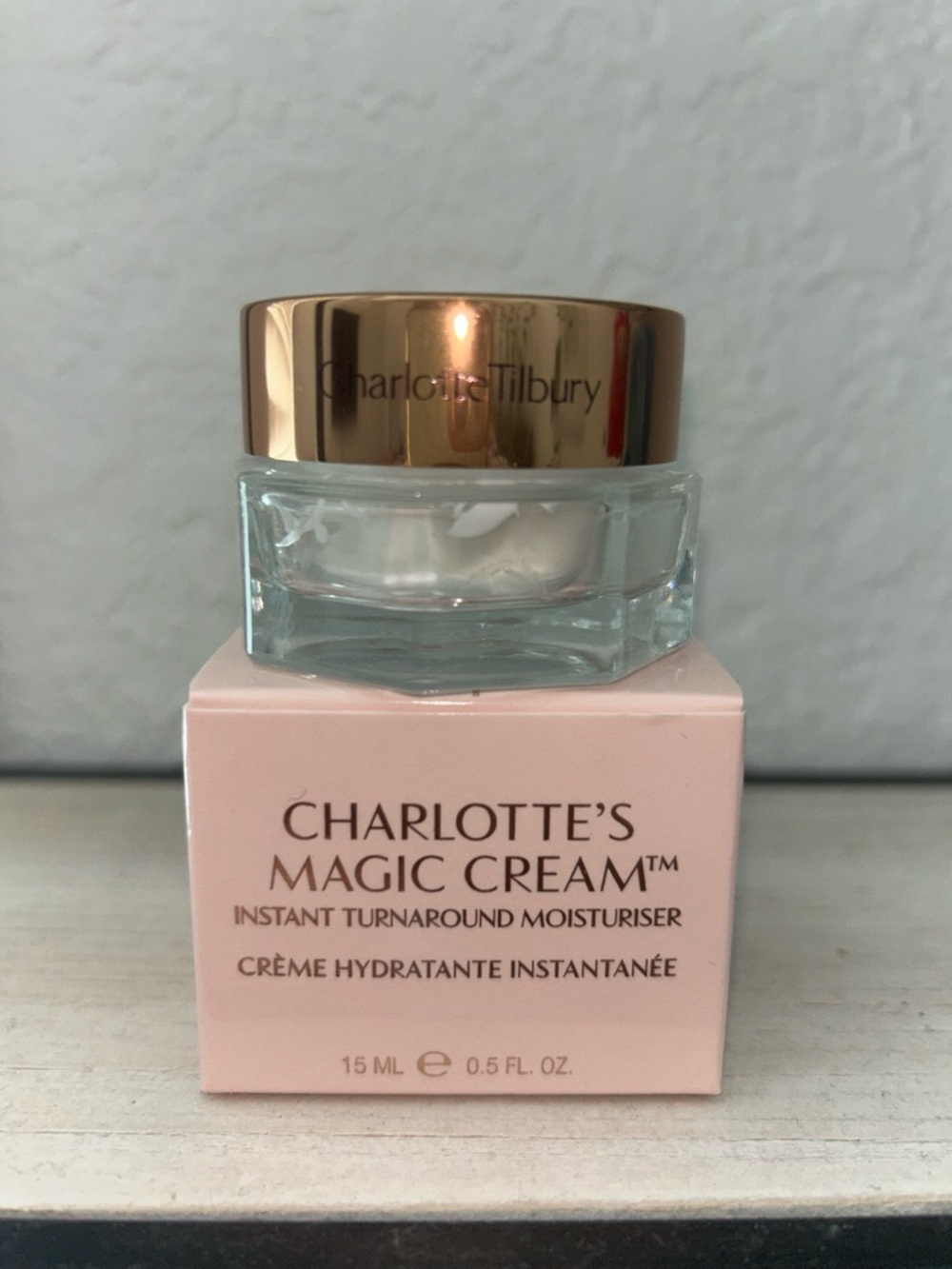 Charlotte Tilbury Magic Cream Moisturizer - Pink & Gold